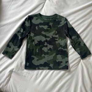 Cat & Jack long sleeved boys tee. Size 4T